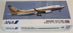 画像1: 1/200　全日空　ボーイング 737-700 (1)