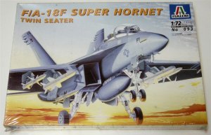 画像1: 1/72 F/A-18F SUPER HORNET (1)
